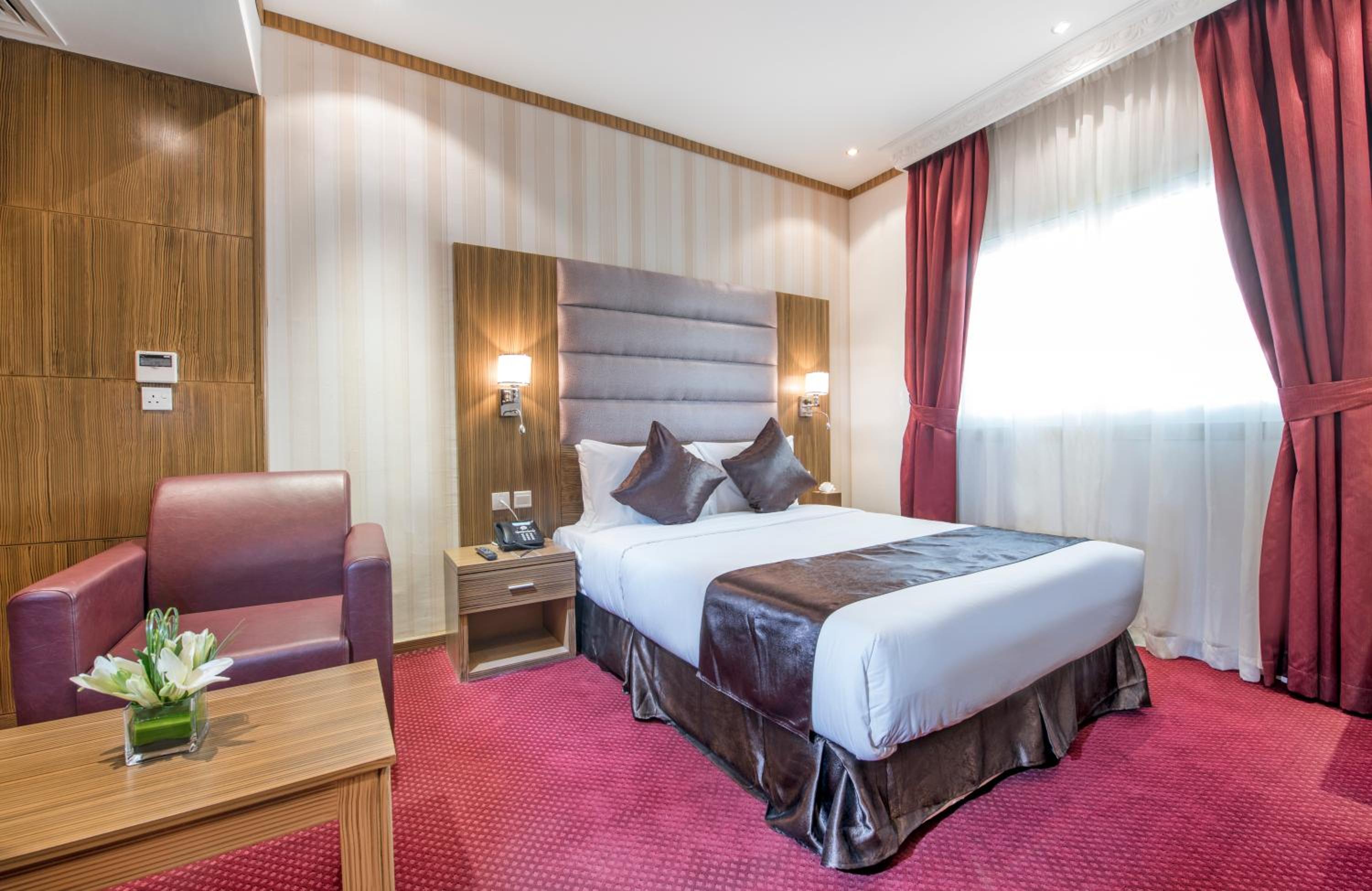Ascot Hotel Dubai — 8