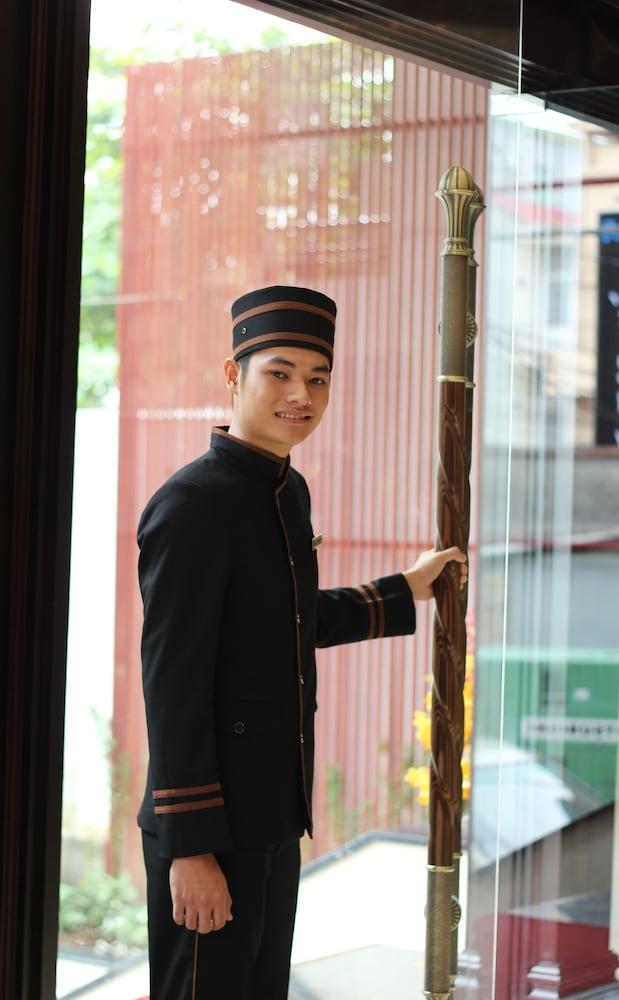 Moonlight Hotel Hue — 6