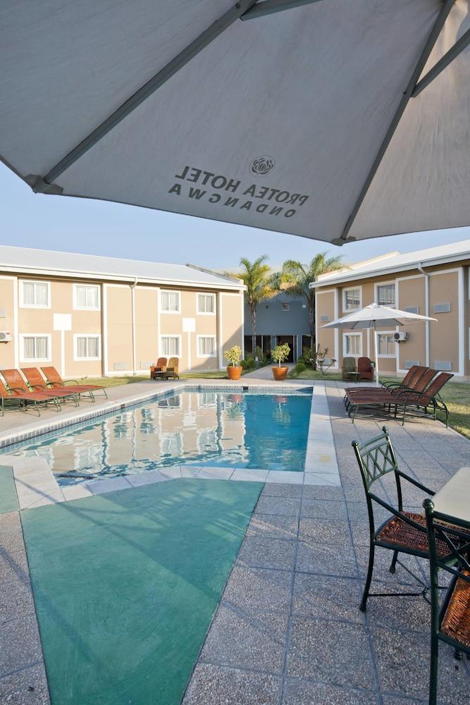 PROTEA HOTEL ONDANGWA — 4