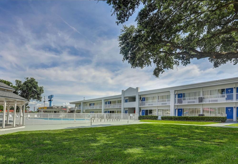 Motel6 Jacksonville, NC