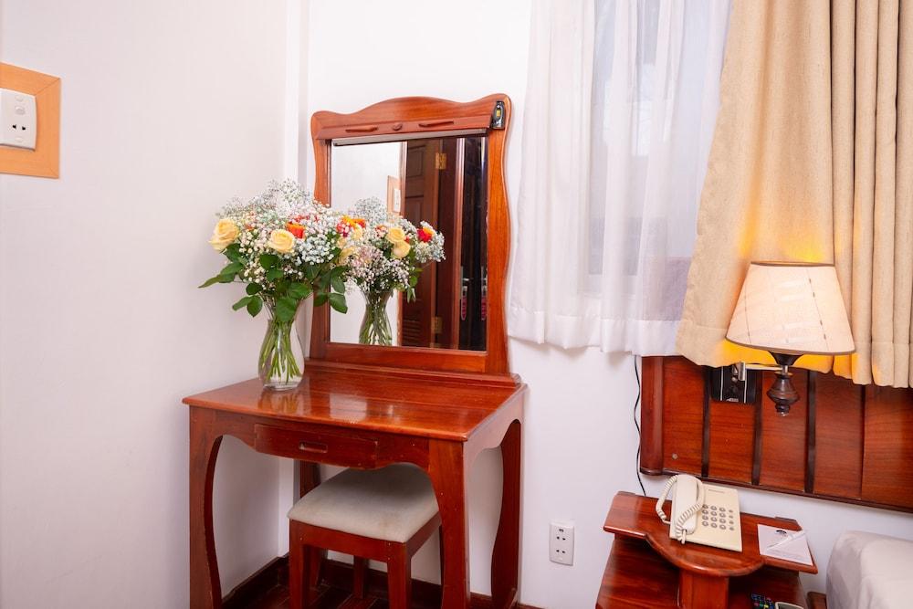 Duc Vuong Hotel — 10
