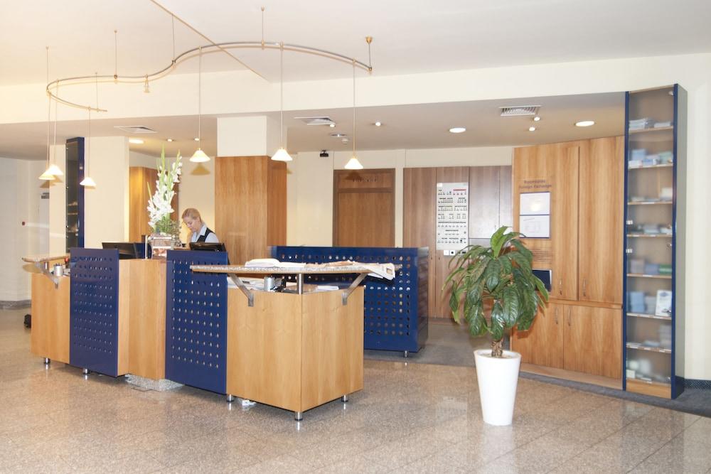 STARLIGHT SUITEN HOTEL MERLEG 11594 — 2