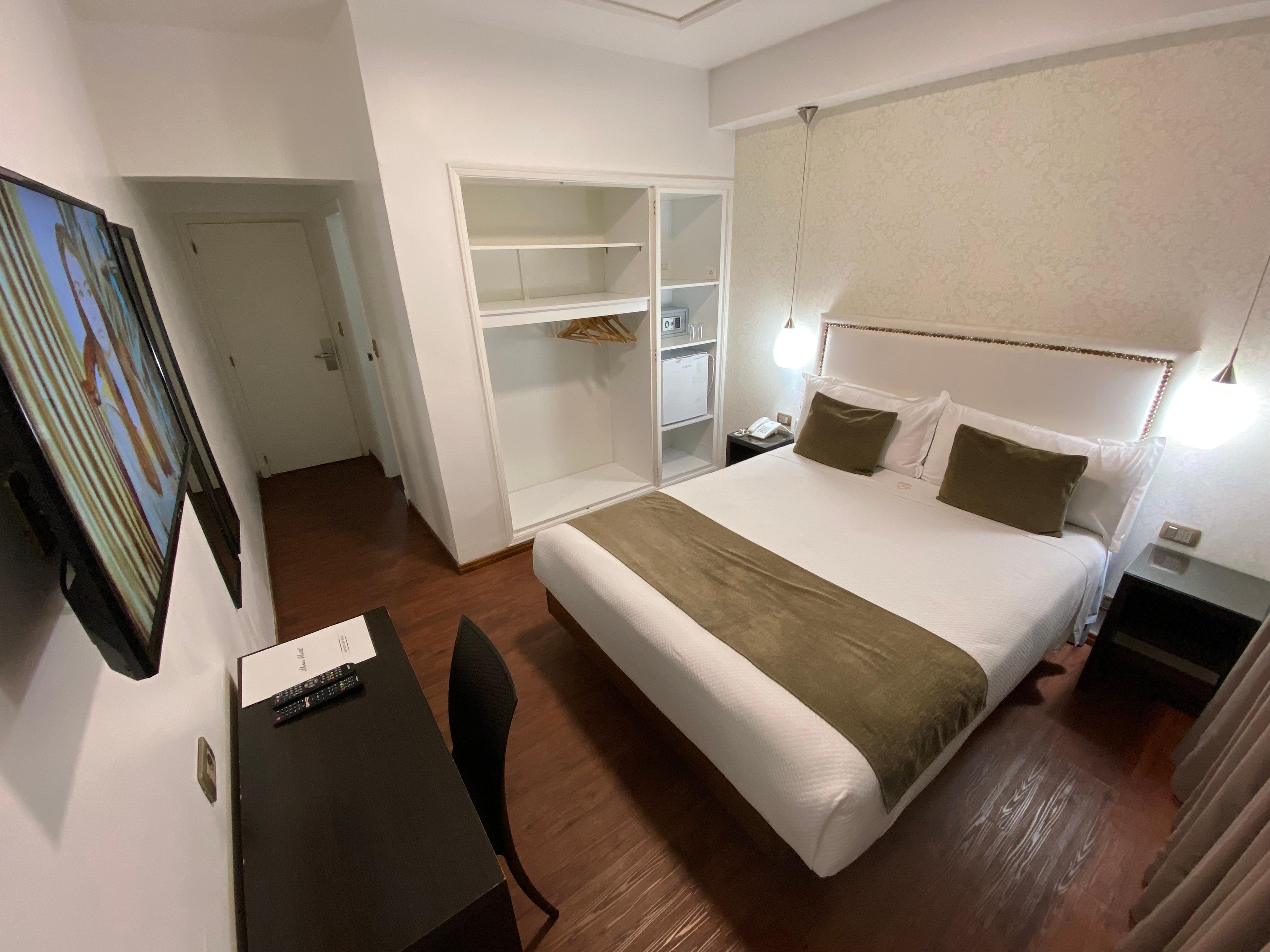 HOTEL ALVEAR — 7