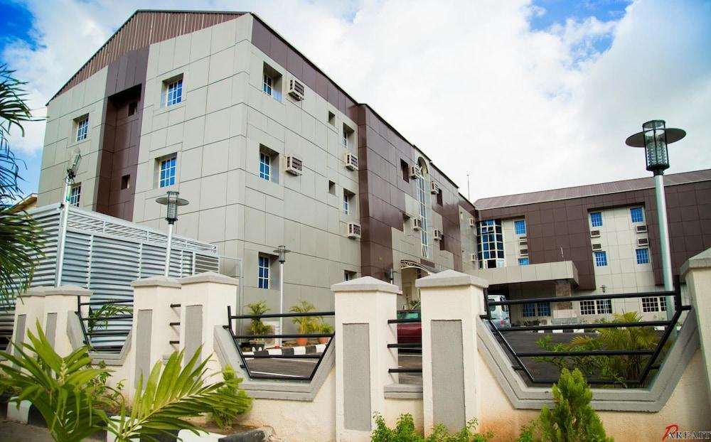 Petrus Hotels Royale — 3