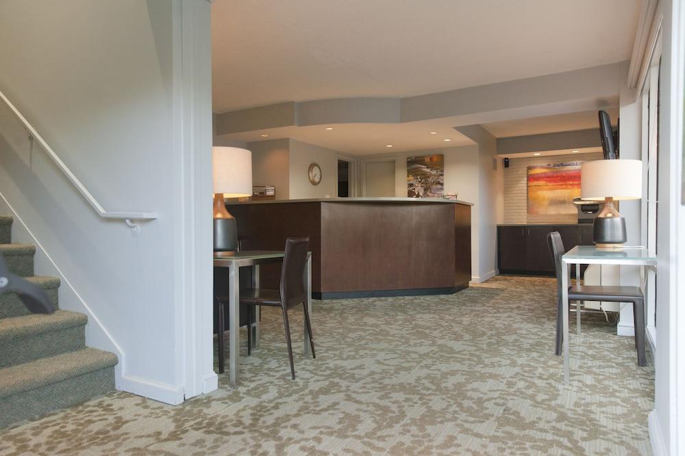 Inns Of Virginia - Arlington — 10