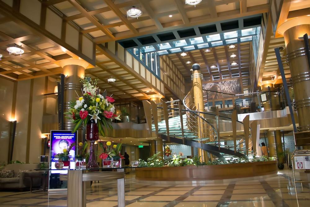 Capitol Hotel — 4