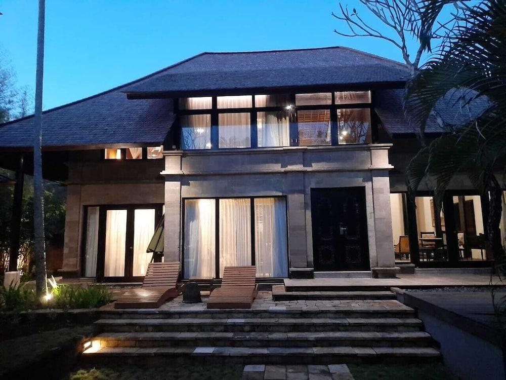 The Royal Beach Seminyak Bali Mgallery Collection 80034 — 10