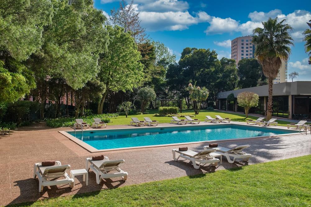 MARRIOTT LISBON 20914 — 3