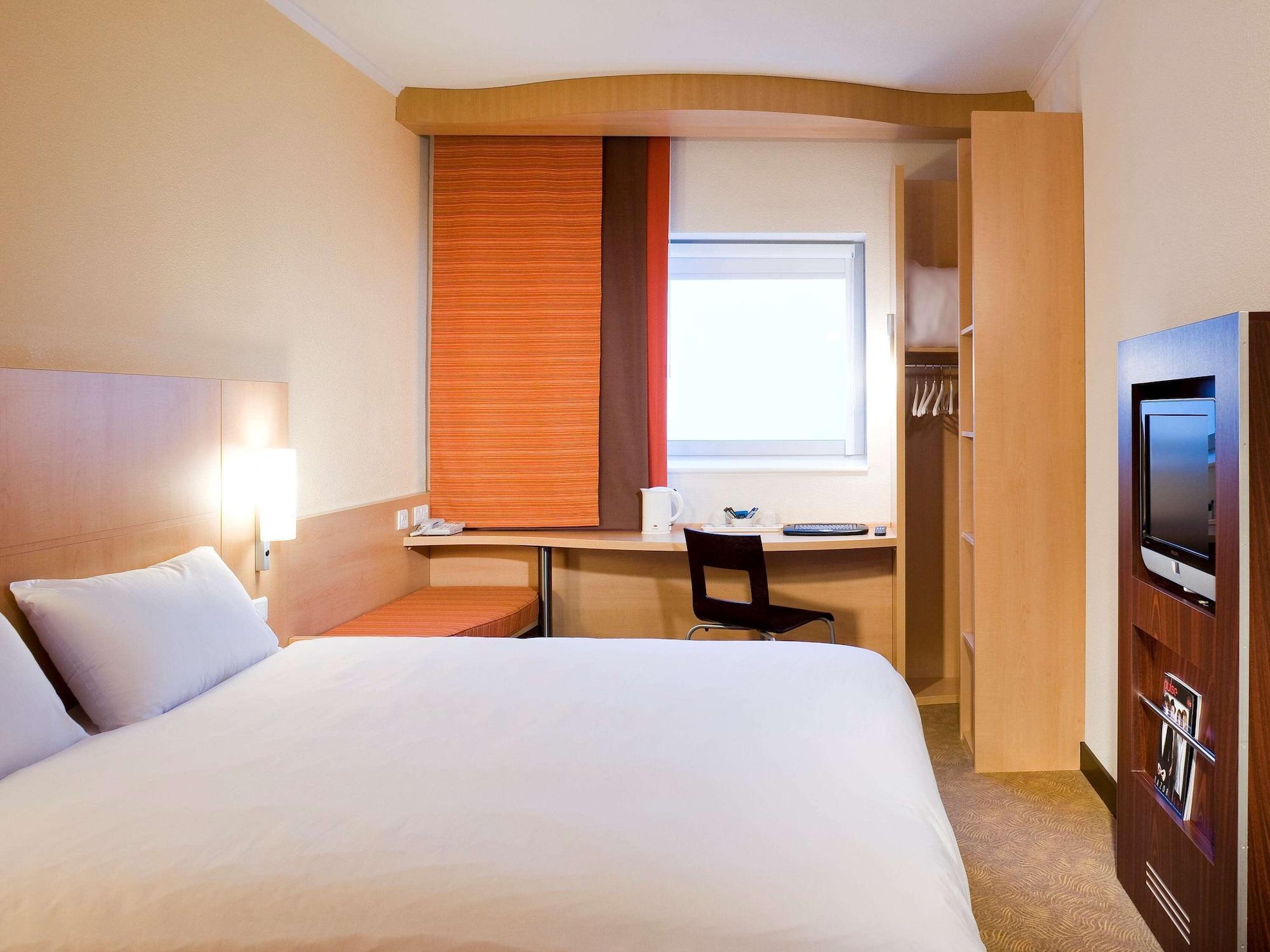 ibis Styles York Centre — 7