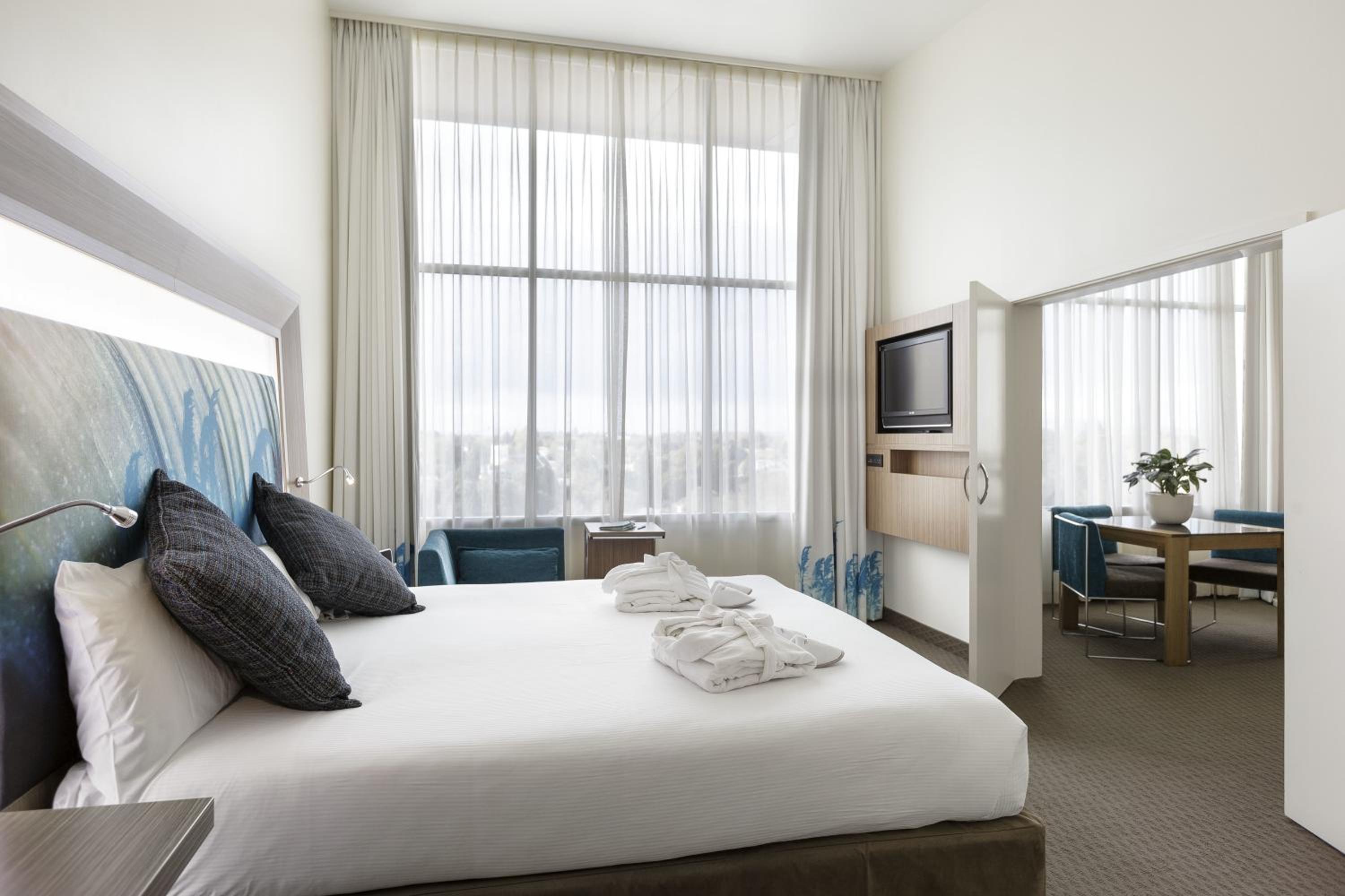 NOVOTEL HAMILTON TAINUI — 10