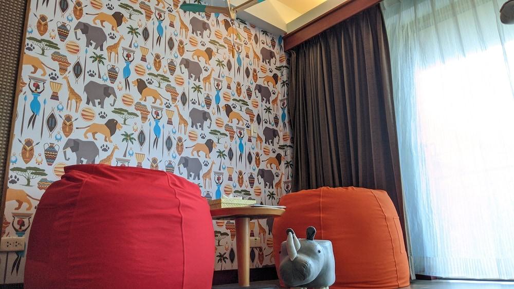 HOWARD BEACH RESORT KENTING — 9