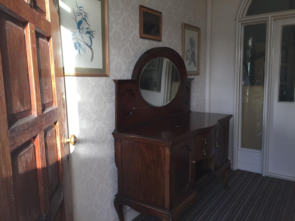 Adelphi Edinburgh Hotel — 4