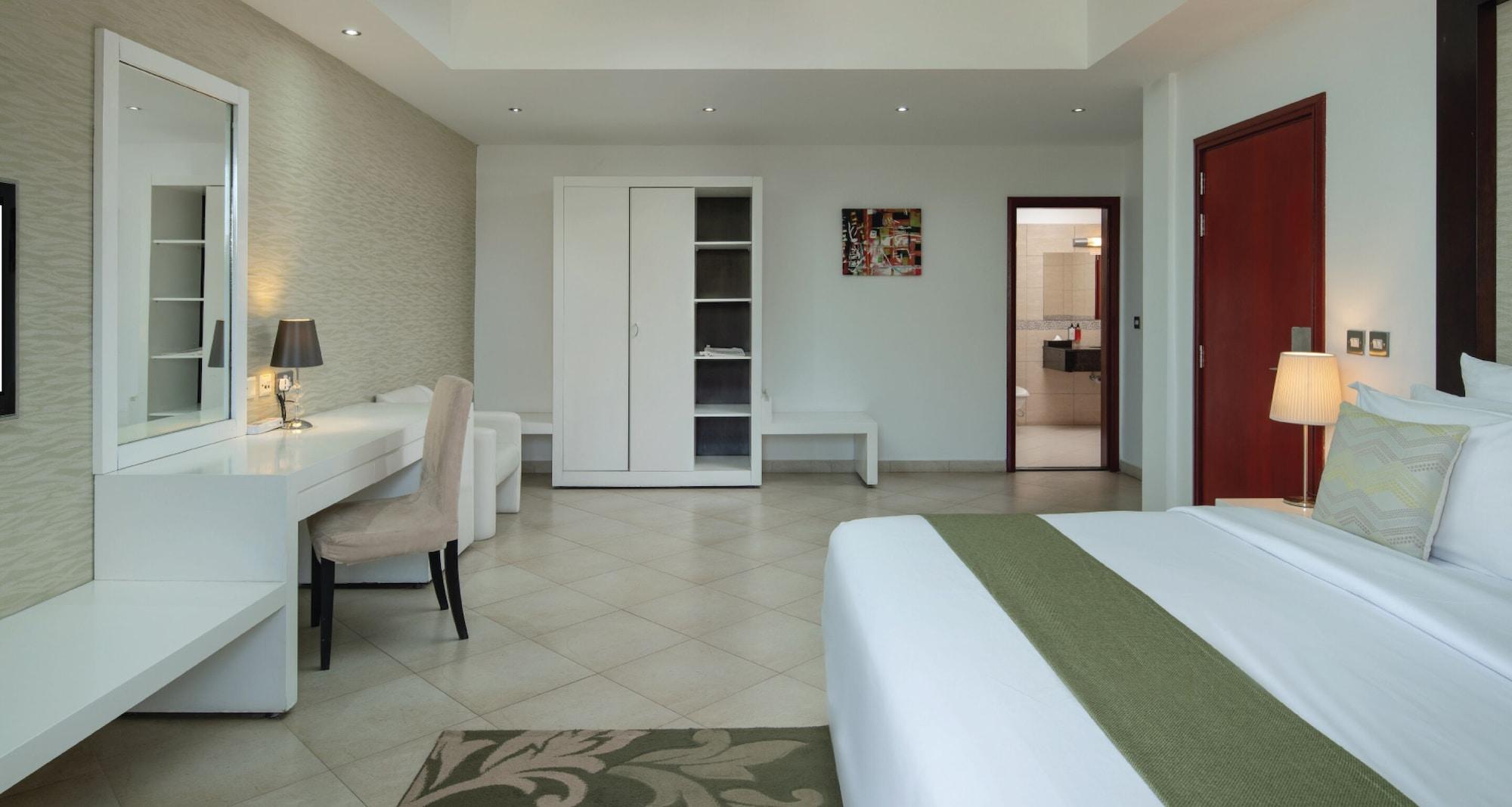 Peninsula Hotel Dar es Salaam — 10