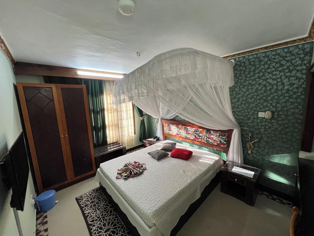 New Dodoma Hotel — 8
