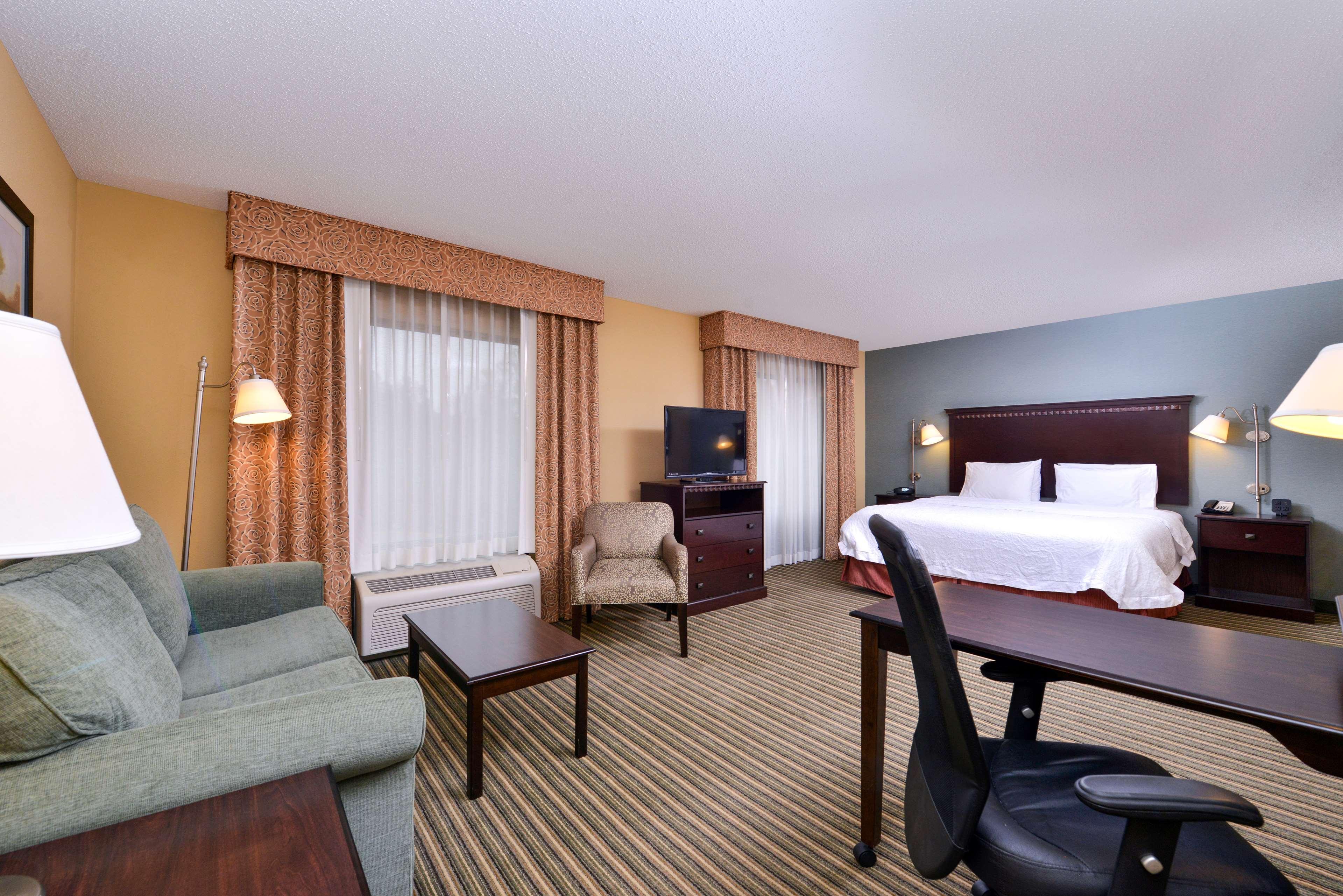 Hampton Inn & Suites Fort Belvoir Alexandria South — 8