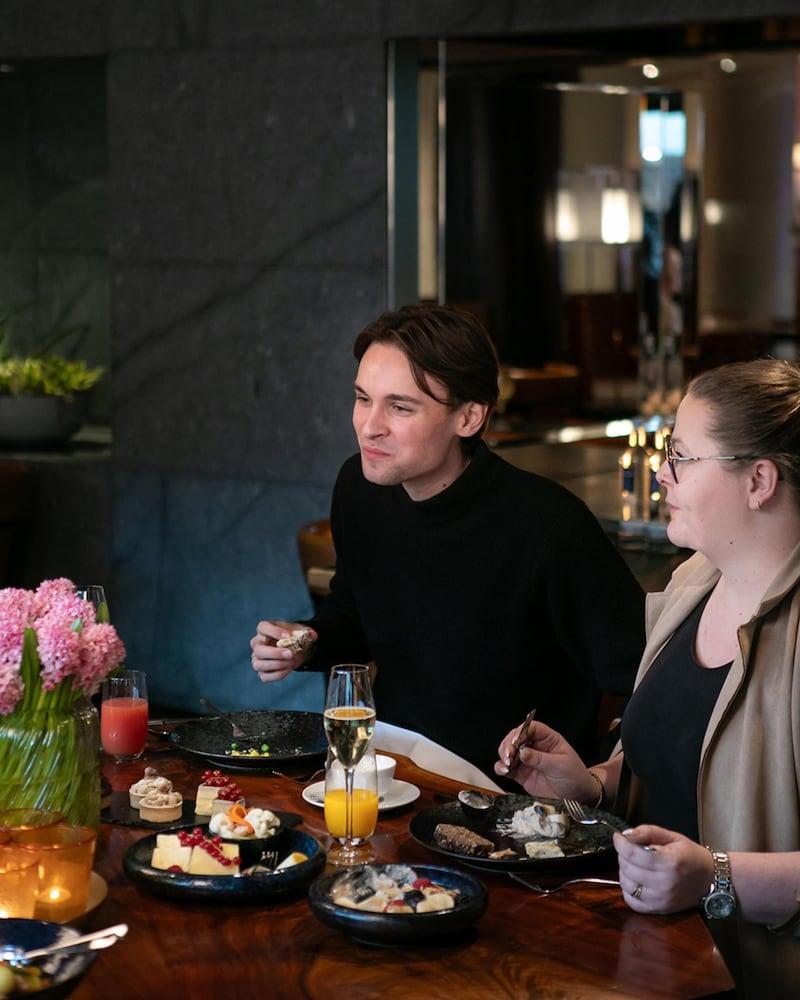 GRAND HYATT BERLIN — 10