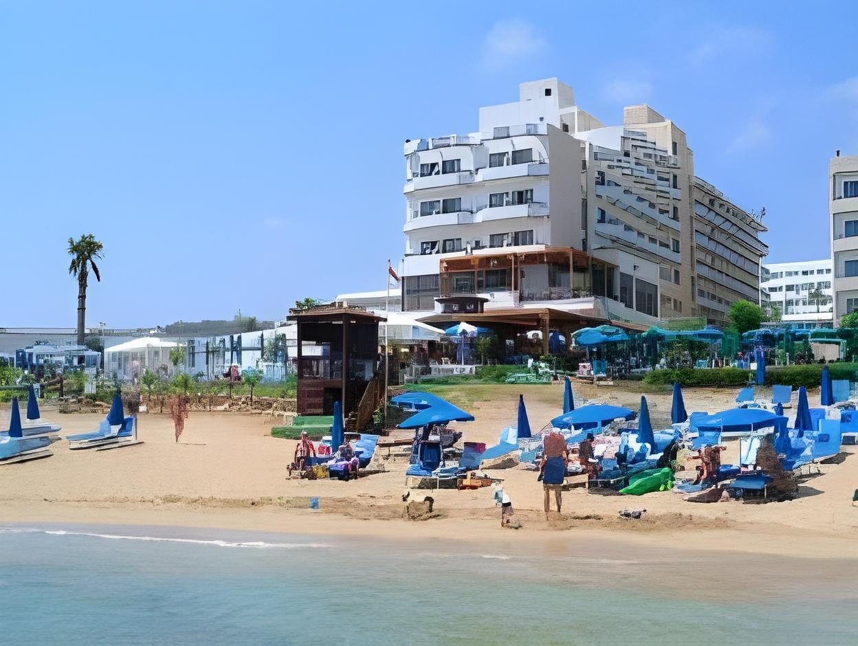 Silver Sands Beach Hotel — 1