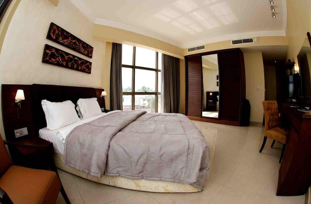 The Avenue Suites 1142338 — 9