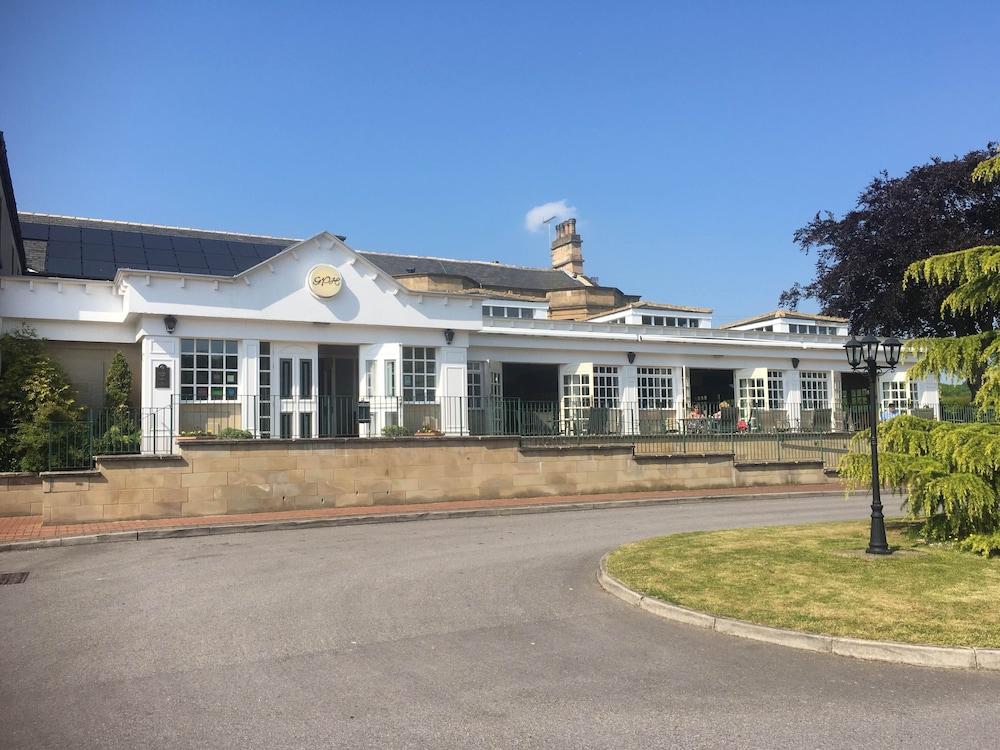 Gomersal Park Hotel — 2