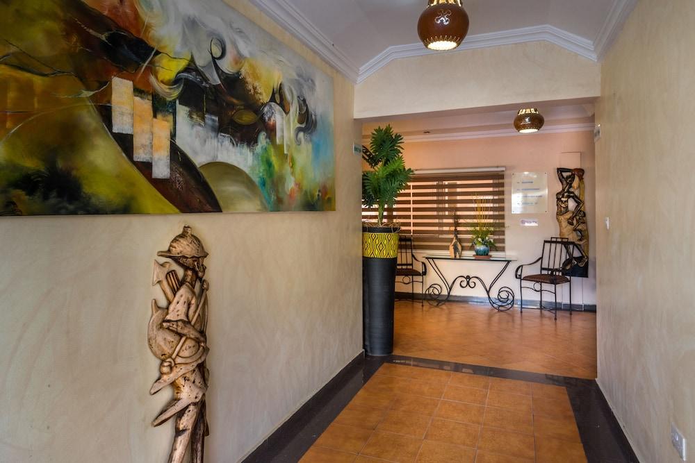Midindi Hotel 1129888 — 9
