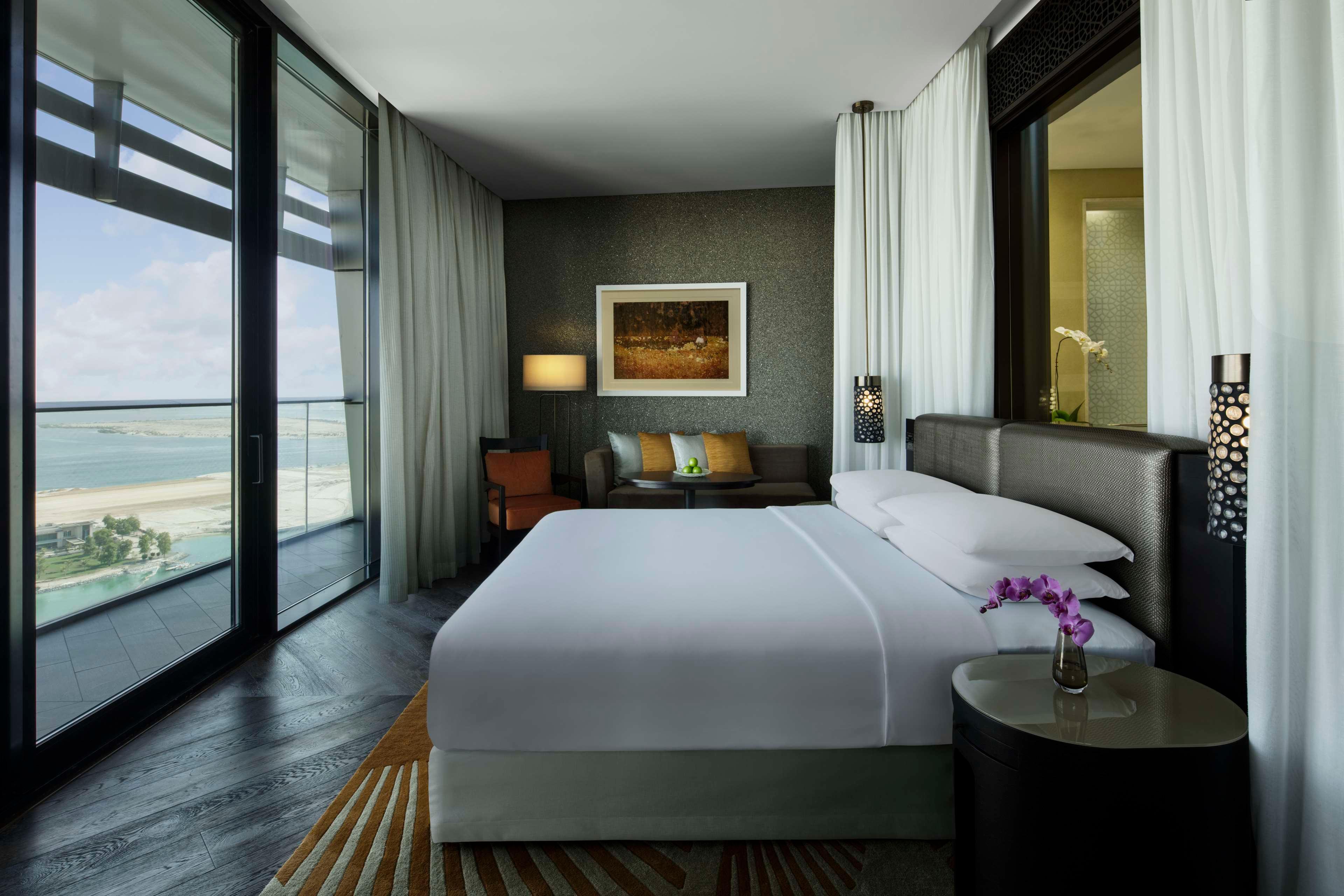 Grand Hyatt Abu Dhabi Hotel and Residences Emirates Pearl — 5