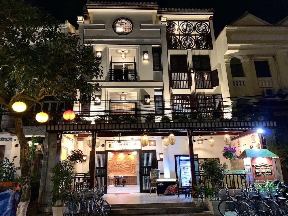 Vinh Hung Library Hotel — 2