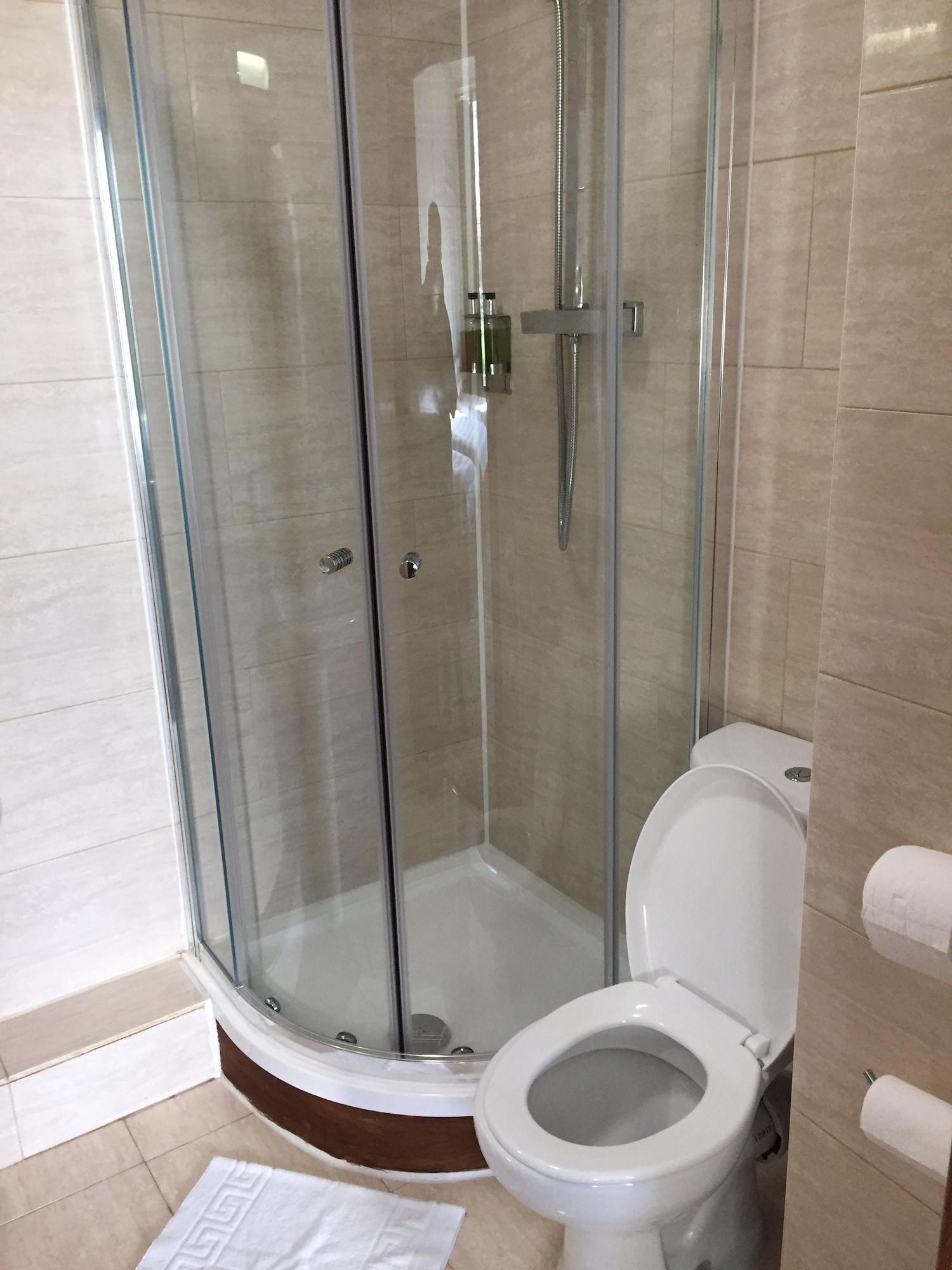 Adelphi Edinburgh Hotel — 7