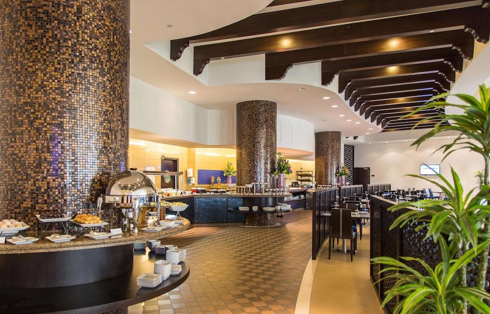 Bahi Ajman Palace Hotel — 9