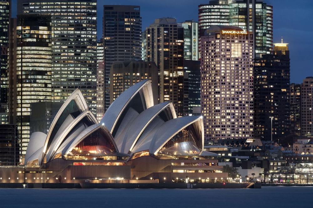 Shangri-La Sydney — 8