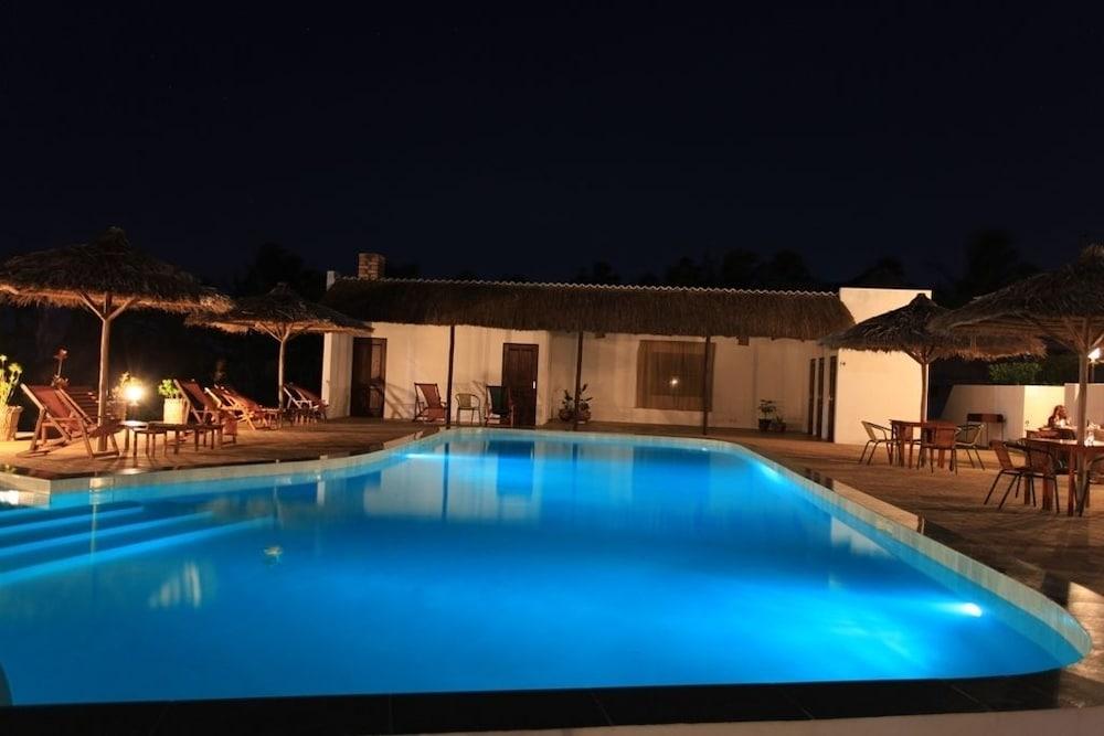Blue Moon Beach Holiday Resort 1209278 — 3