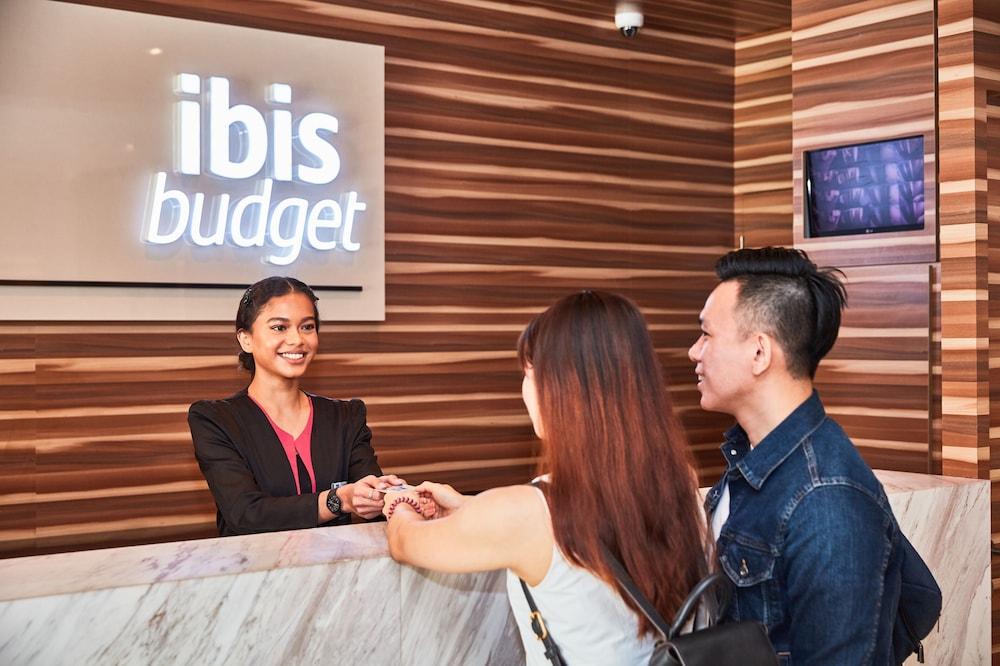 ibis budget Singapore Crystal — 9