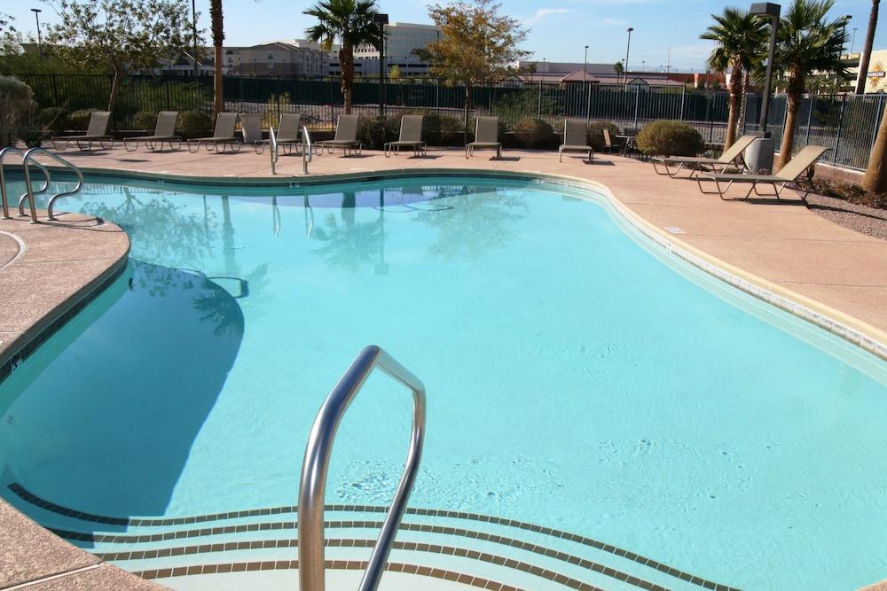 Hampton Inn & Suites Las Vegas-Henderson — 10