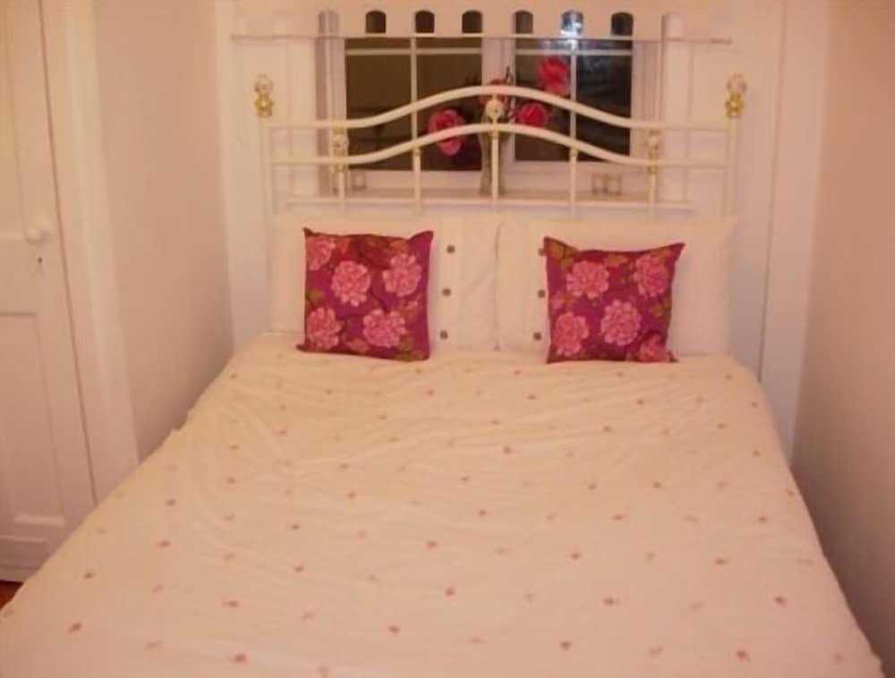 Hillside Self Catering — 6