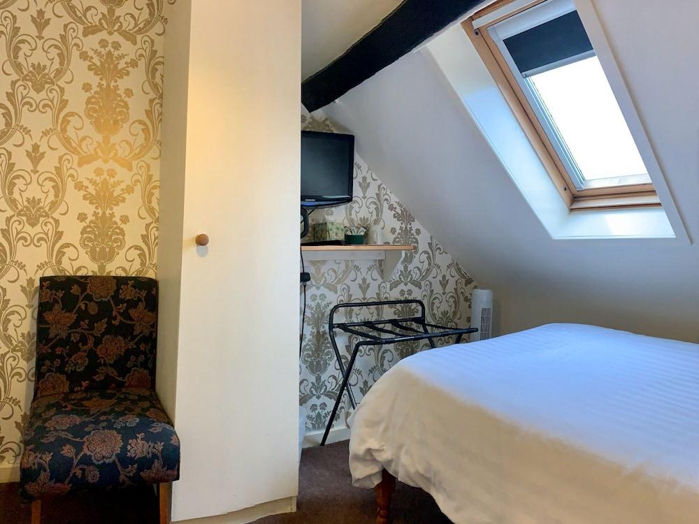 The Crescent Guest House — 4