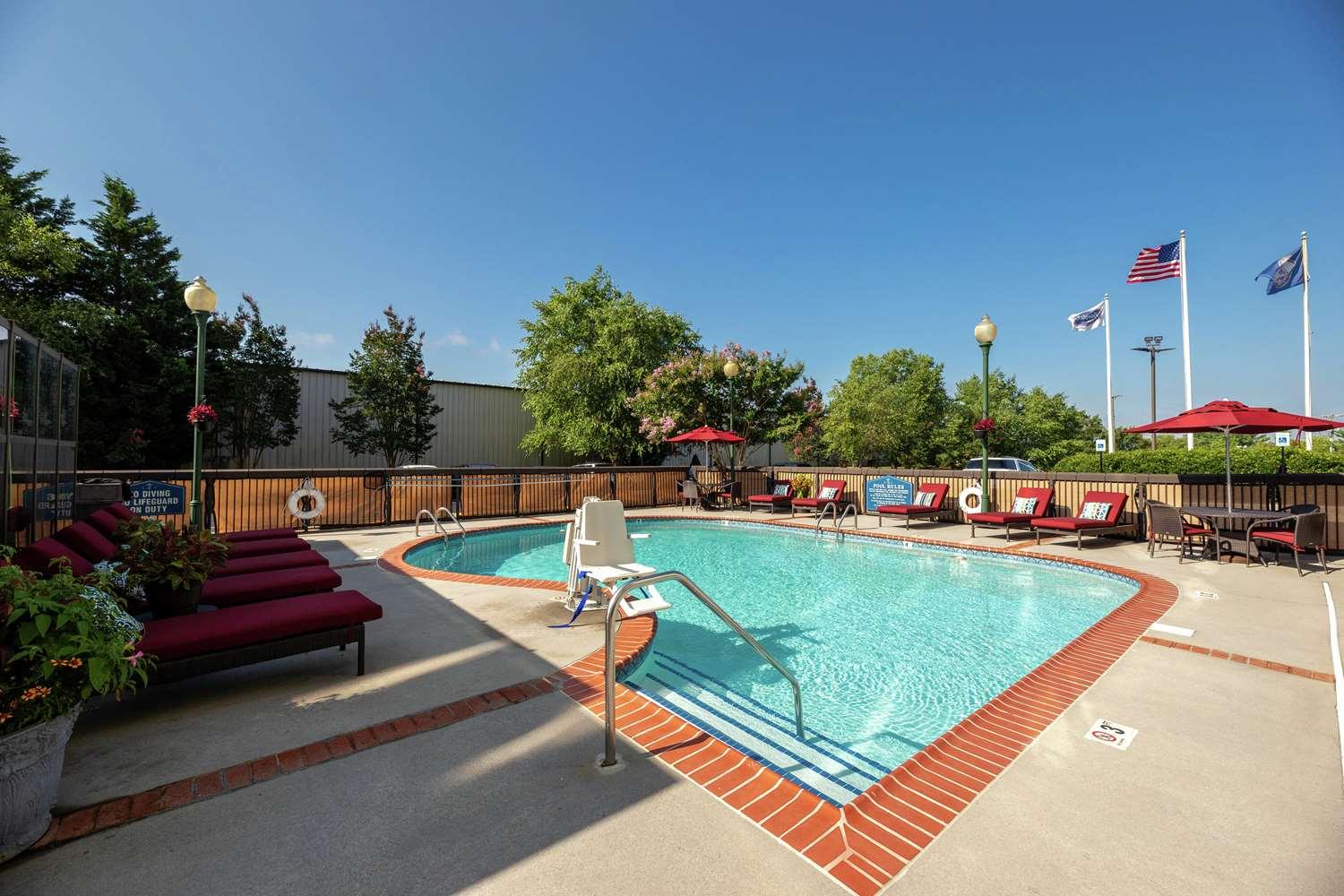 Hampton Inn Christiansburg-Blacksburg Mall Area — 2