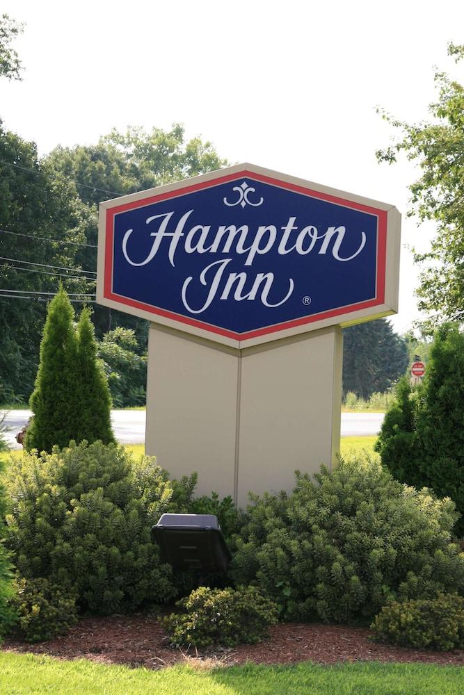 Hampton Inn Hadley-Amherst Area — 8