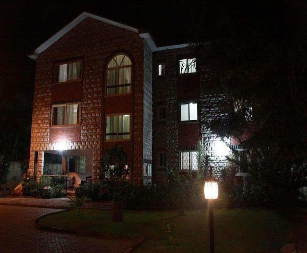 Calabash Green Executive Apartments 1138528 — 3