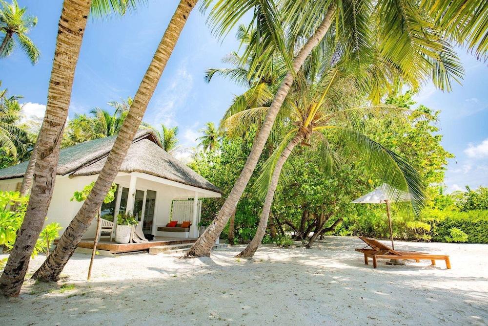 LUX South Ari Atoll 81484 — 9