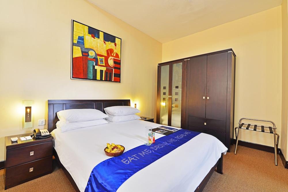Protea Hotel By Marriott Kampala — 6