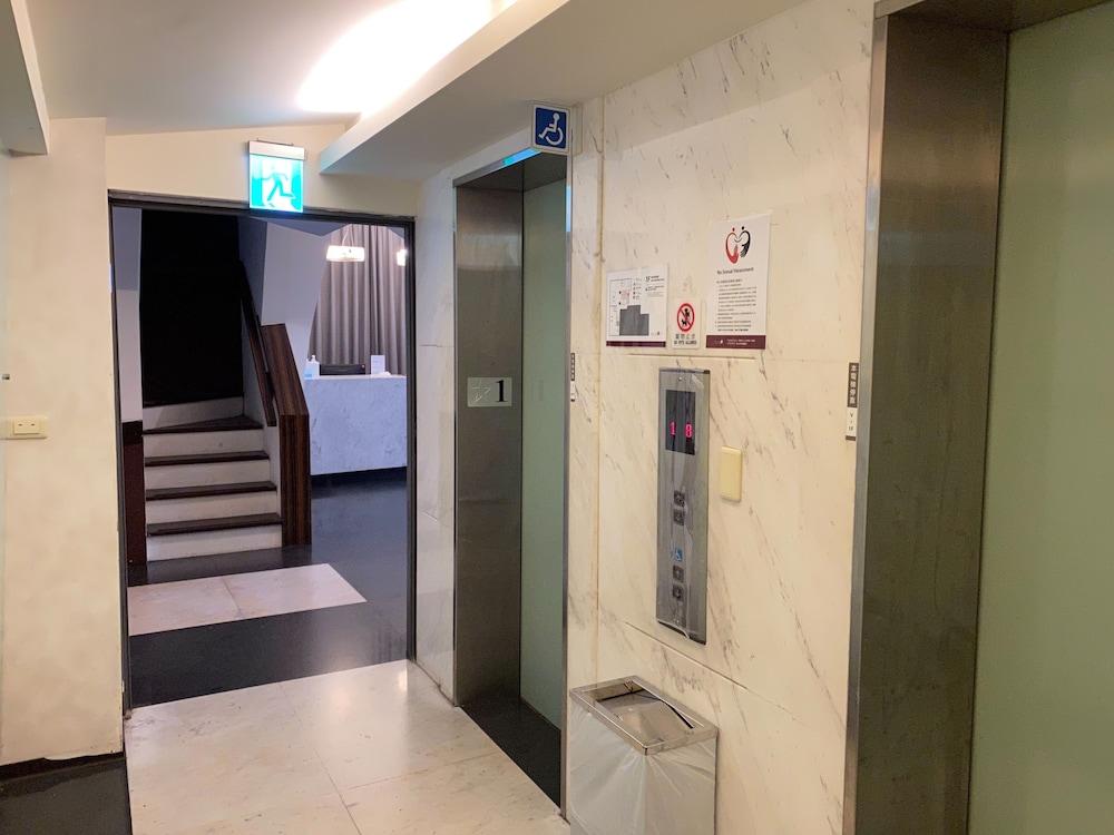 Galerie Taichung 884445 — 4
