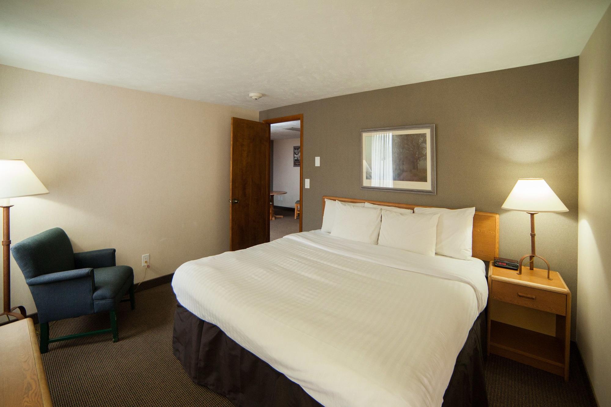 Evergreen Resort — 8