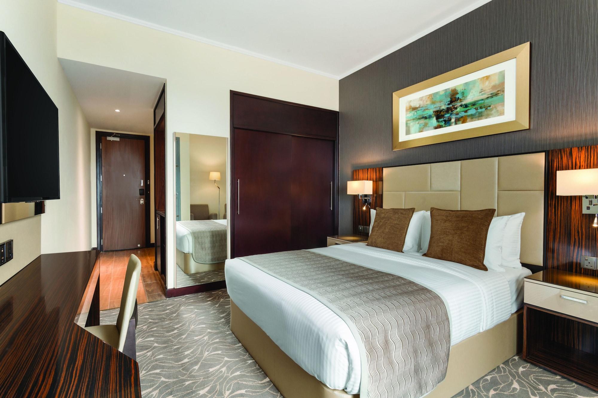Hawthorn Suites by Wyndham Abu Dhabi City Centre — 10