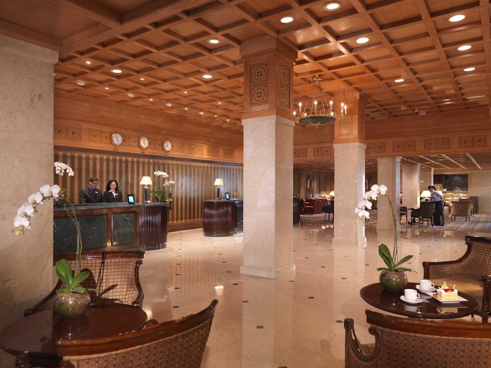 Radisson Blu Deira Creek — 10