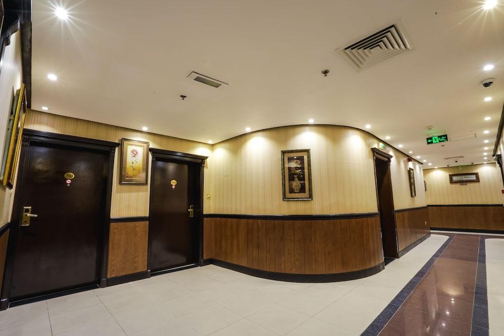 Best Western Premier M Four Hotel — 9