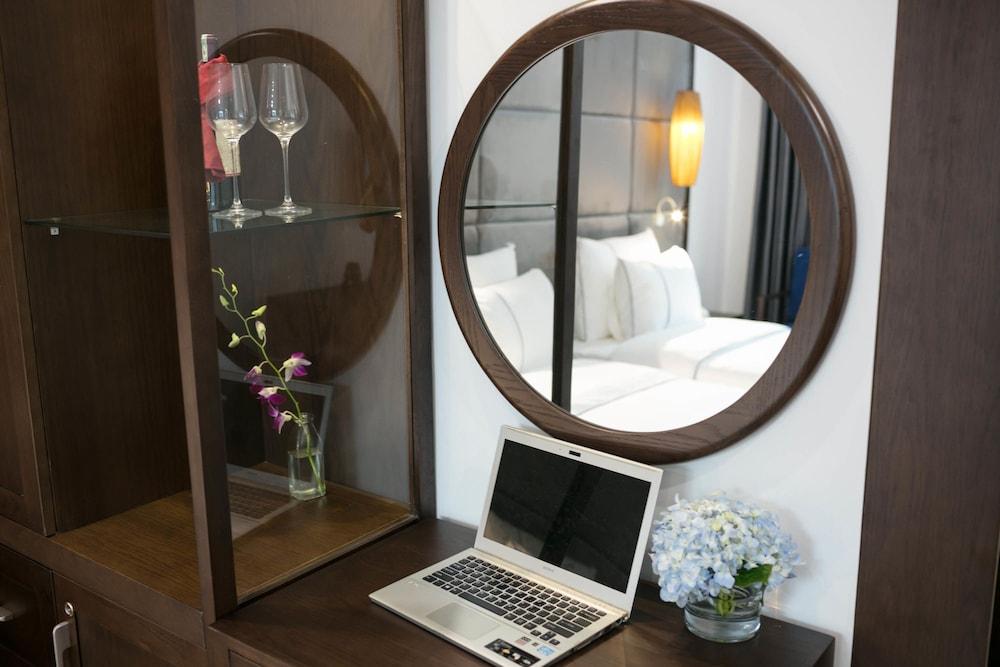 Hanoi Bonsella Hotel — 5