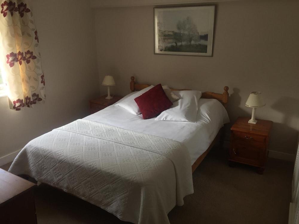 The Winchfield Inn — 8
