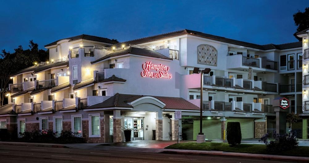 Hampton Inn and Suites Hermosa Beach — 7