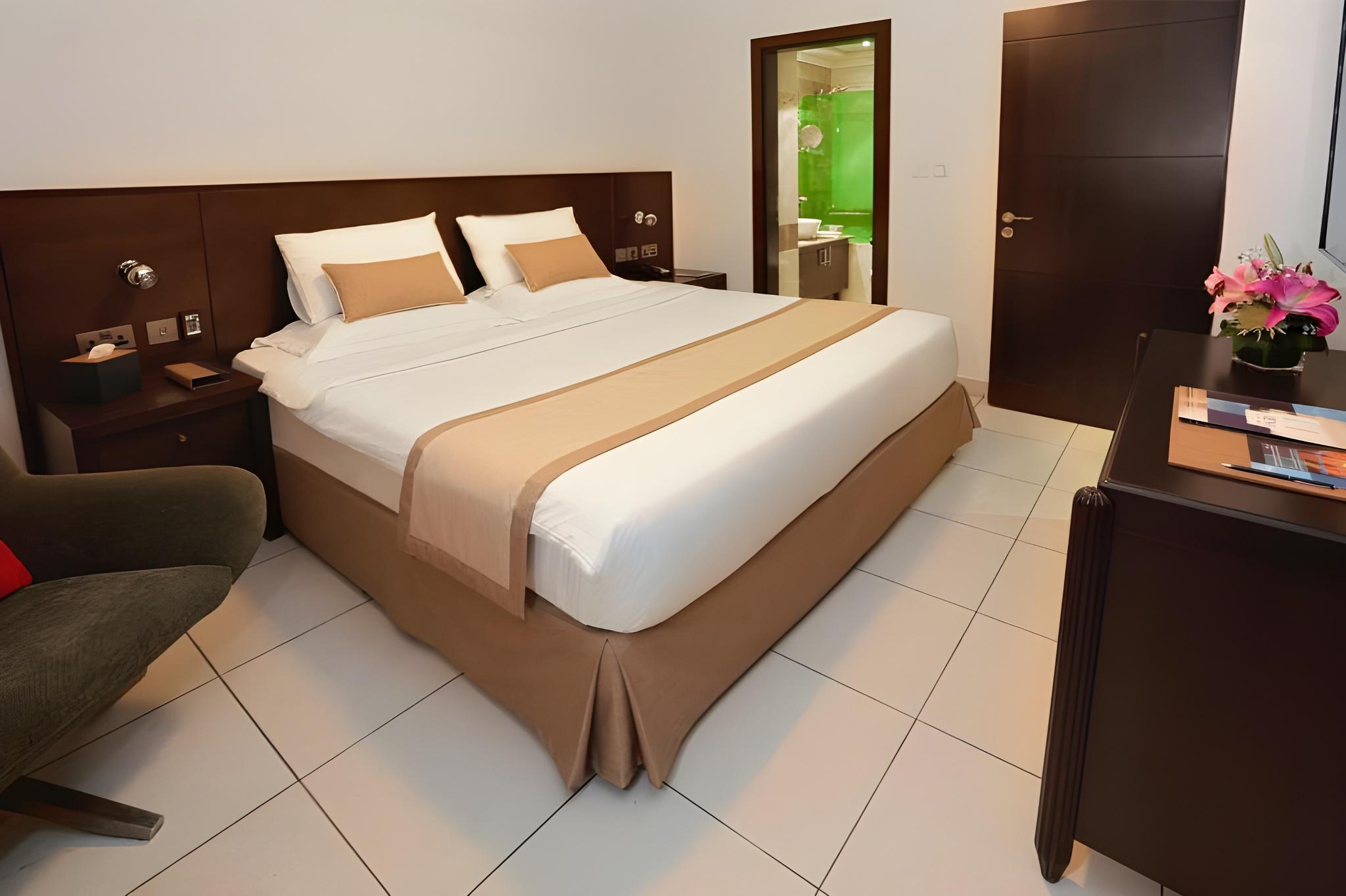 Mena Aparthotel — 10