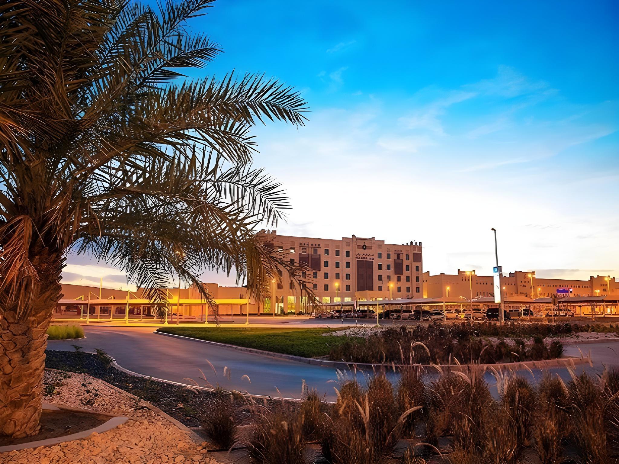 Ayla Bawadi Hotel & Mall — 3