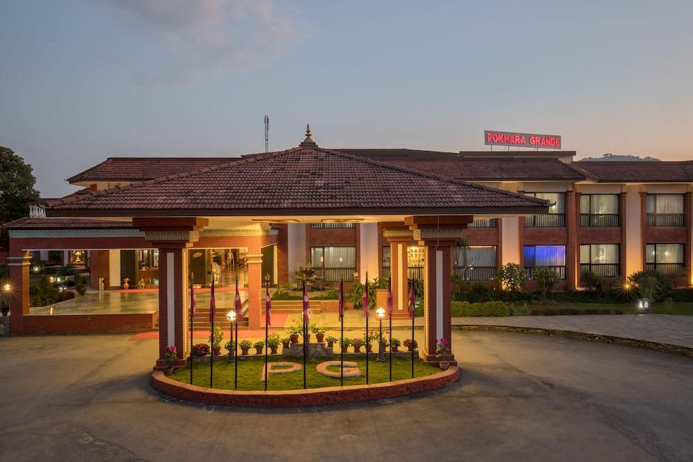 Pokhara Grande — 5